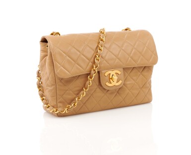 View full screen - View 1 of Lot 70. Beige leather with gold-tone metal classic shoulder bag.