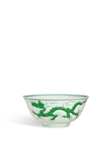 View full screen - View 1 of Lot 2096. A large incised green-enamelled 'dragon' bowl, Mark and period of Zhengde | 明正德 白地暗刻海水素胎綠彩龍紋大盌 《大明正德年製》款.