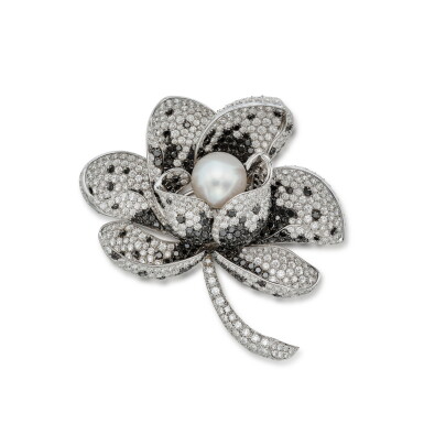 View full screen - View 1 of Lot 132. Cultured Pearl, Diamond and Black Diamond Clip Brooch.
