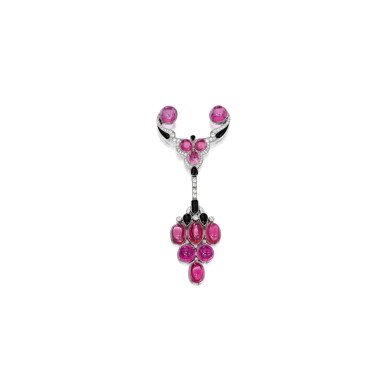 View full screen - View 1 of Lot 556. PINK TOURMALINE, ONYX, AND DIAMOND PENDANT-BROOCH, CARTIER | 粉紅色璧璽配縞瑪瑙及鑽石吊墜 / 別針,卡地亞.