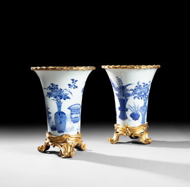 View full screen - View 1 of Lot 19. A pair of gilt-bronze Chinese porcelain vases, Louis XV, circa 1755 | Paire de grands vases en porcelaine de Chine et bronze doré d'époque Louis XV, vers 1755.