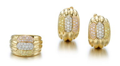 View full screen - View 1 of Lot 9173. PAIR OF DIAMOND EAR CLIPS, CARTIER, AND DIAMOND RING | 鑽石耳環一對, 卡地亞(Cartier); 及 鑽石戒指.