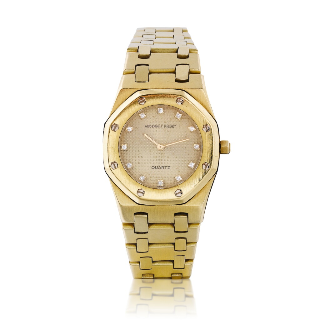 View full screen - View 1 of Lot 246. Montre bracelet de dame or, "Royal Oak" | Lady's gold bracelet watch, 'Royal Oak',.