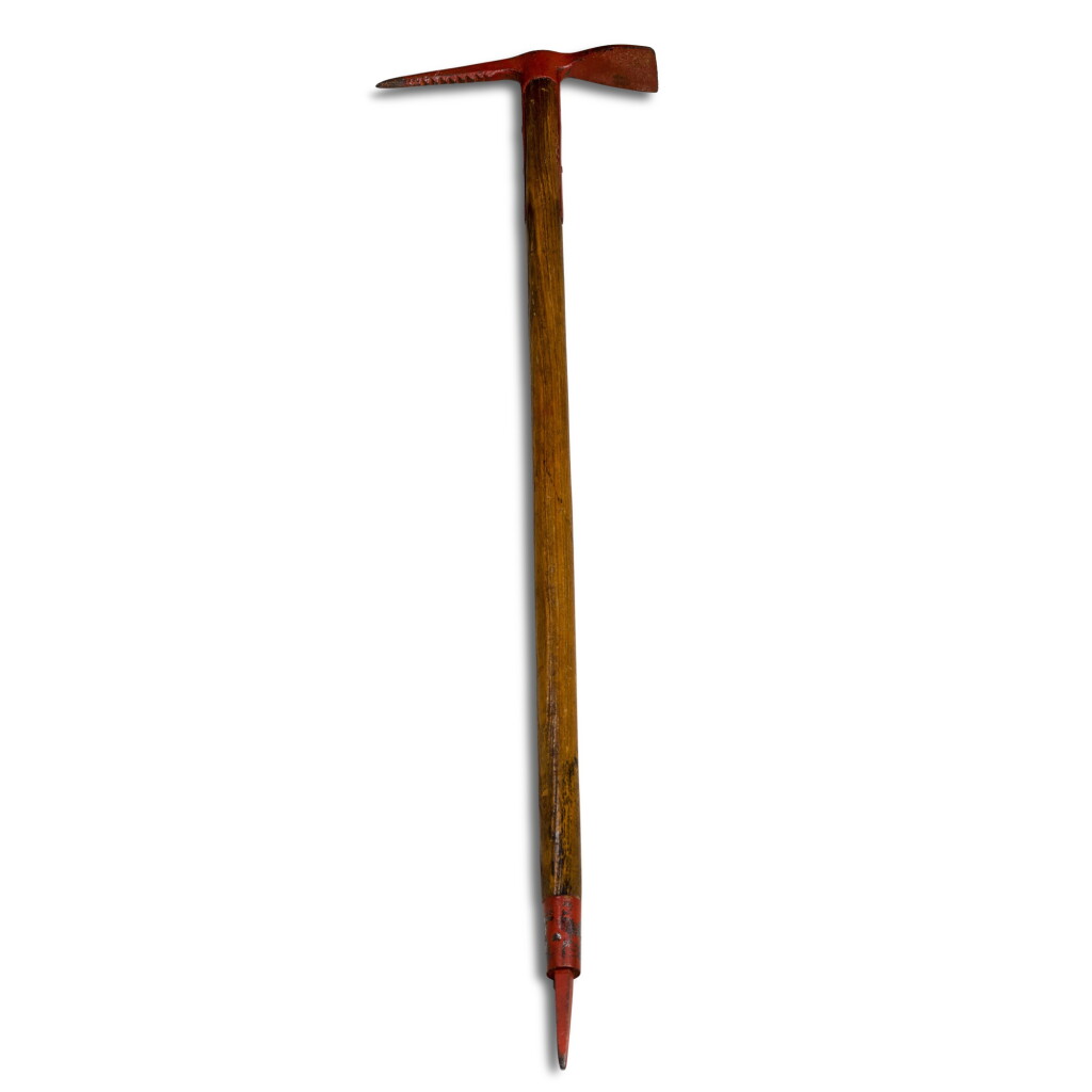 View full screen - View 1 of Lot 188. British Antarctic "Terra Nova" Expedition, 1910-1913—Captain Oates | Oates's ice axe.