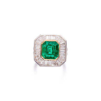 全螢幕檢視 - 查看869Emerald and diamond ring的1