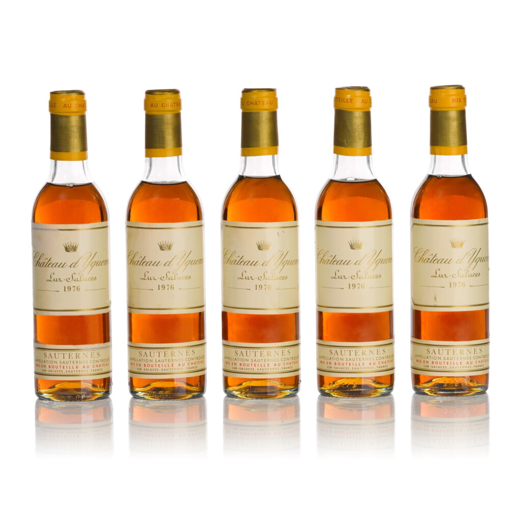View full screen - View 1 of Lot 194. Château d'Yquem 1976 (13 HFBT).