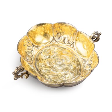 View full screen - View 1 of Lot 279. A German parcel-gilt silver two-handled wine tasting bowl, maker's mark SF, circa 1680.