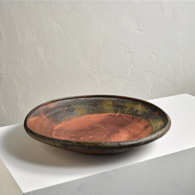 View full screen - View 1 of Lot 11. A Bizen ware deep dish | Momoyama period, late 16th century.