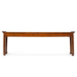 An exceptional huanghuali altar table (Qiaotouan), Late Ming dynasty | 明末 黃花梨獨板馬蹄足翹頭案