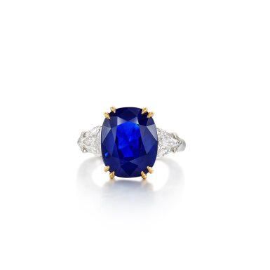 View full screen - View 1 of Lot 1878. Sapphire and Diamond Ring | 尚美 | 5.82克拉 天然 「喀什米爾」未經加熱藍寶石 配 鑽石 戒指.