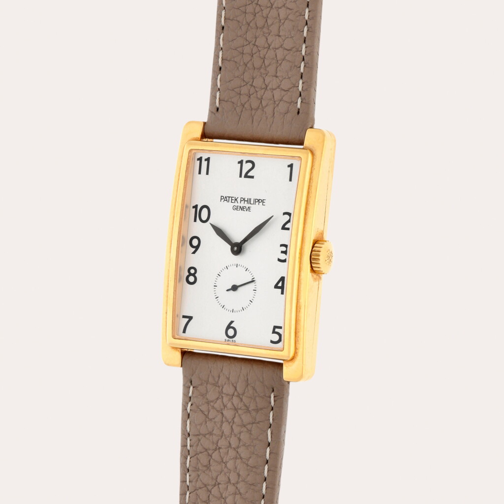 View full screen - View 1 of Lot 25. Gondolo, Reference 5009 | A yellow gold wristwatch | Made in 1994.