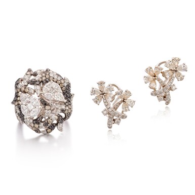 View full screen - View 1 of Lot 1686. Diamond and Coloured Diamond Ring and Pair of Diamond Earrings.