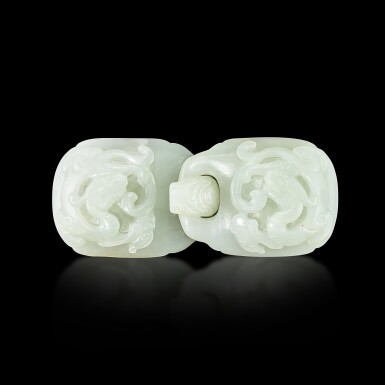 View full screen - View 1 of Lot 3060. A pale celadon jade 'chilong' belt buckle, Qing dynasty, 18th century 清十八世紀 青白玉螭龍紋帶扣.