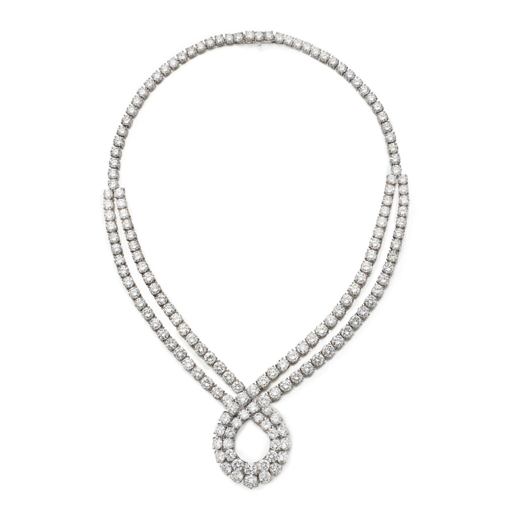 View full screen - View 1 of Lot 2. Van Cleef & Arpels | Diamond Necklace 梵克雅寶 鑽石項鏈.