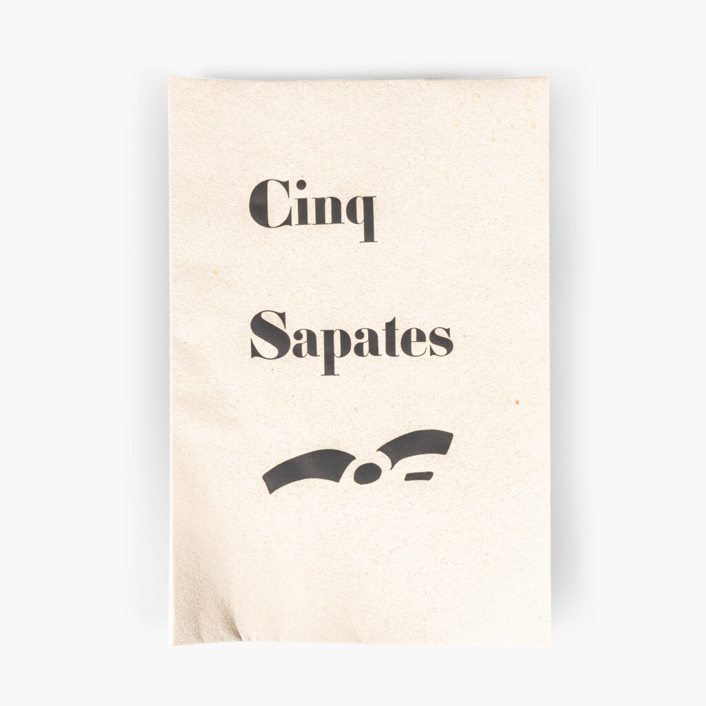 View full screen - View 1 of Lot 21. Cinq sapates. 1950. En feuilles. Un des 5 exemplaires de chapelle, signé par l'artiste et le poète. Avec 5 eaux-fortes de Braque..
