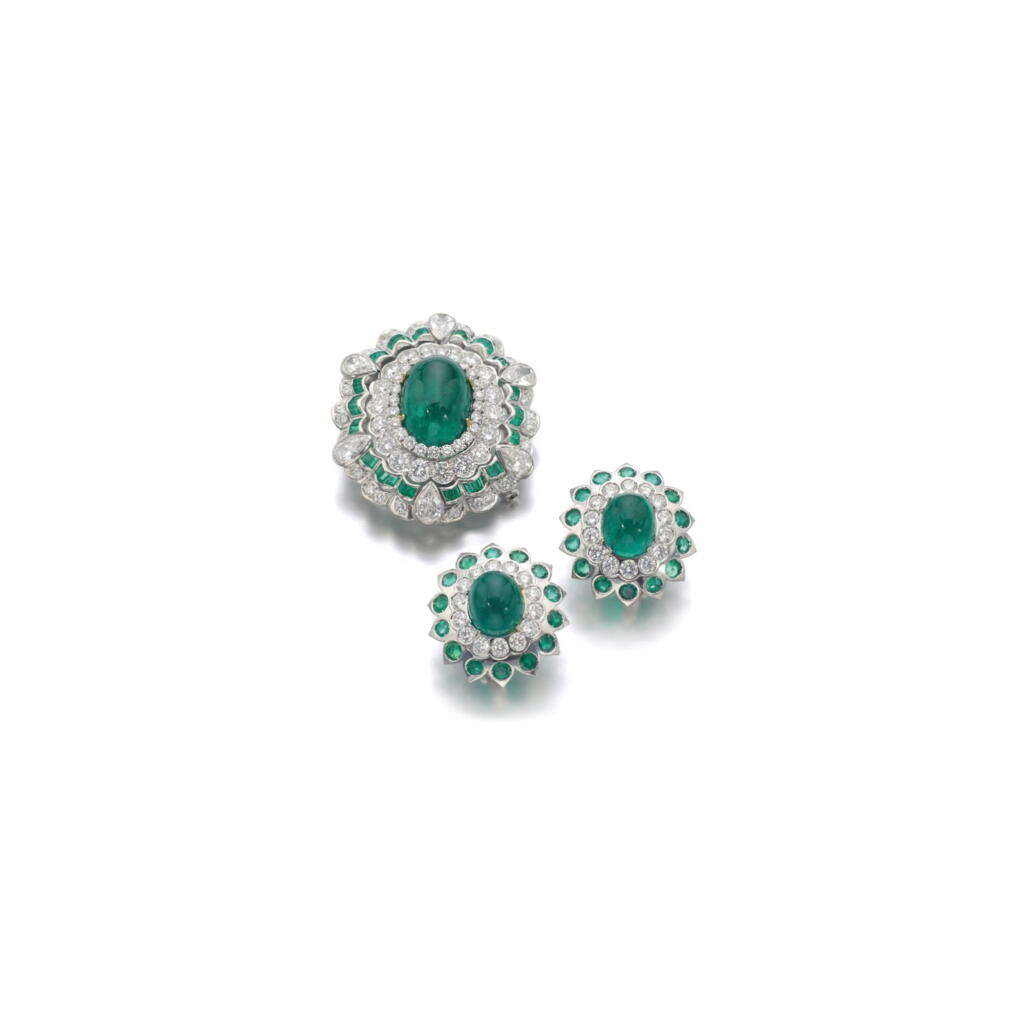 View full screen - View 1 of Lot 306. EMERALD AND DIAMOND BROOCH AND A PAIR OF EAR CLIPS.