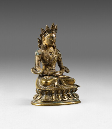 View full screen - View 1 of Lot 125. A gilt-bronze figure of Amitayus Qing dynasty, 18th century | 清十八世紀 鎏金銅無量壽佛坐像.