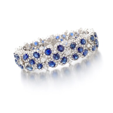 View full screen - View 1 of Lot 111. Sapphire and diamond bracelet (Bracciale in zaffiri e diamanti).