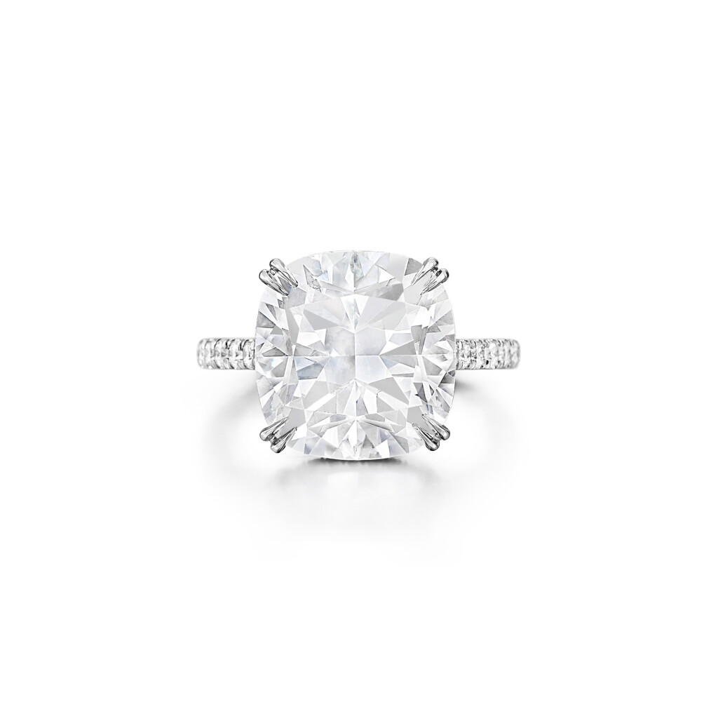 View full screen - View 1 of Lot 1851. Diamond Ring | 10.01克拉 枕形 D色 內部無瑕 鑽石 戒指.