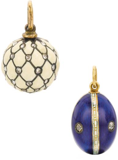 View full screen - View 1 of Lot 342. TWO JEWELLED GOLD AND ENAMEL EGG PENDANTS, ONE FABERGÉ, WORKMASTER VICTOR AARNE, ST PETERSBURG, CIRCA 1890, THE OTHER MOSCOW, 1908-1917.