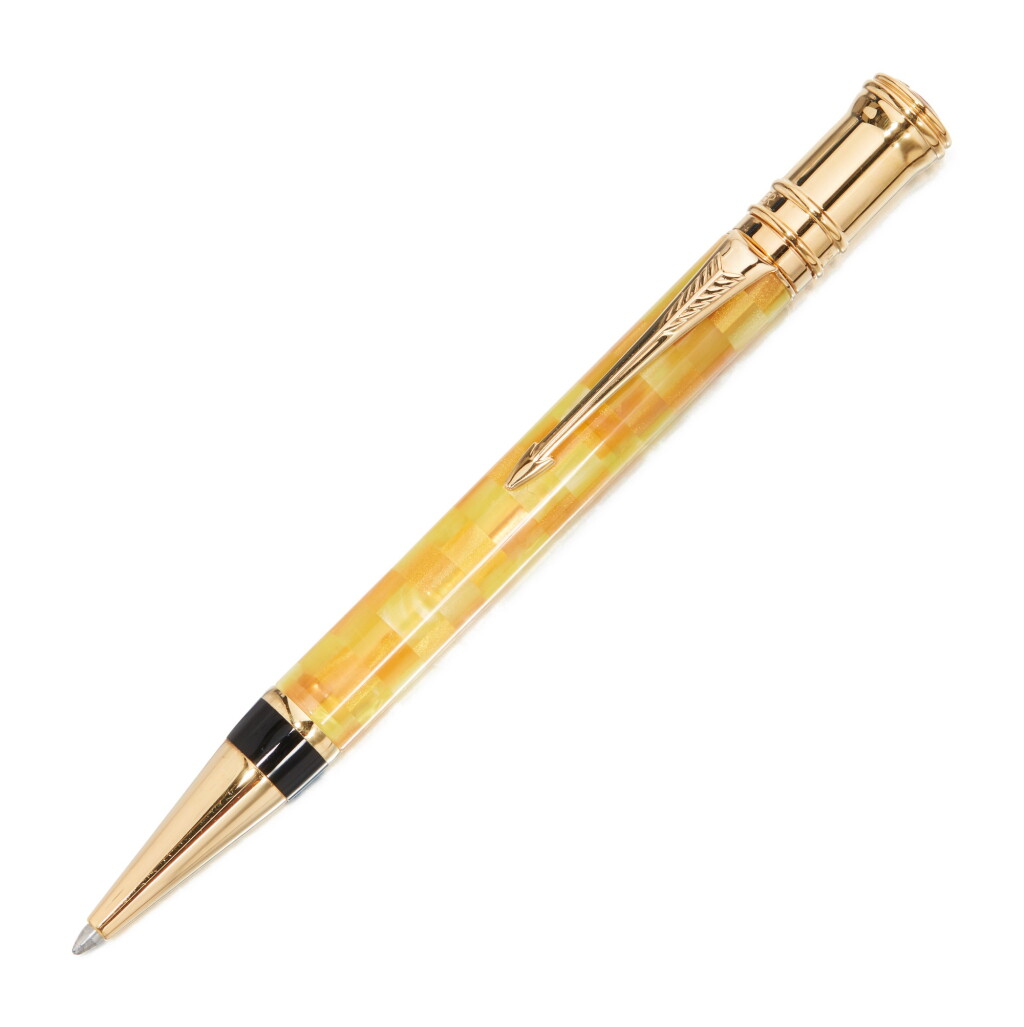 全萤幕检视 - 查看102PARKER | A LIMITED EDITION CITRINE CHECKERED BALLPOINT PEN, CIRCA 2007的1