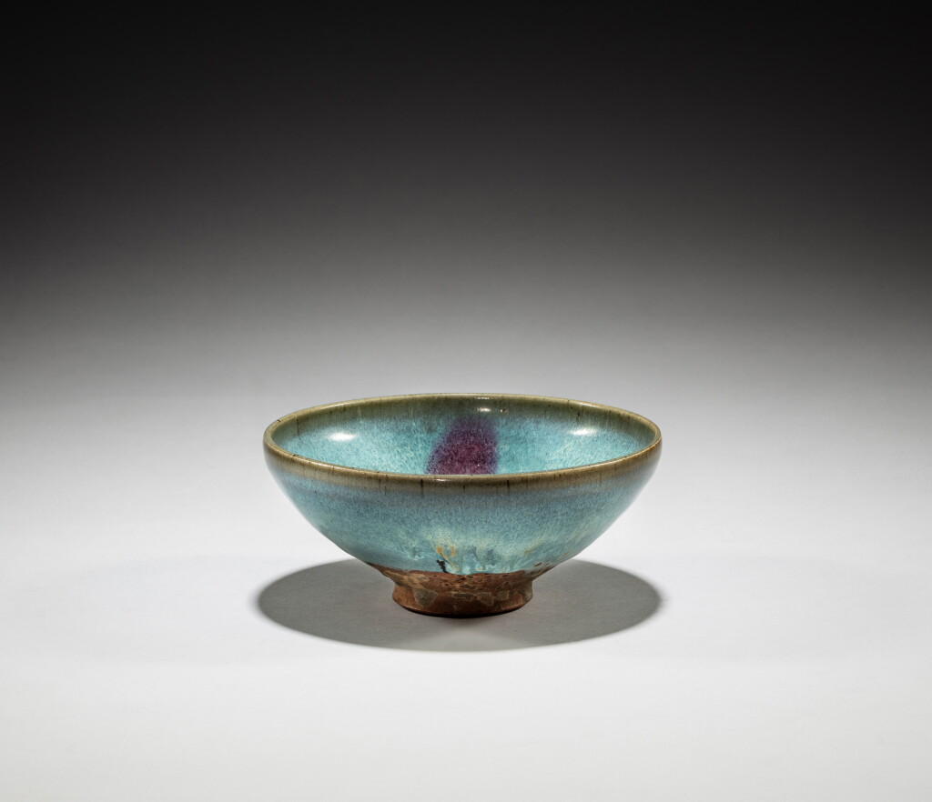 View full screen - View 1 of Lot 70. A 'Jun' purple-splashed bowl, Jin - Yuan dynasty | 金至元 鈞窰天藍釉紫斑盌.