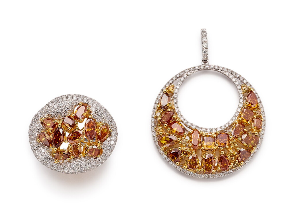View full screen - View 1 of Lot 1525. COLOURED DIAMOND AND DIAMOND PENDANT AND RING |彩色鑽石 配 鑽石 掛墜及戒指.