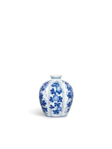 View full screen - View 1 of Lot 3731. A fine blue and white lobed 'melon' jarlet, Mark and period of Yongzheng | 清雍正 青花瓜瓞綿綿瓜棱小罐 《大清雍正年製》款.