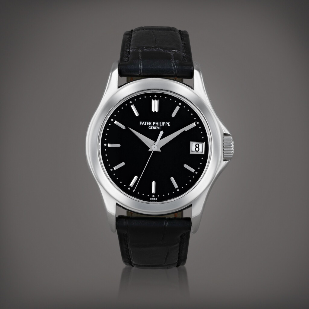 View full screen - View 1 of Lot 383. Calatrava, reference 5107P-001 Montre bracelet en platine avec date | Platinum wristwatch with date Vers 2004 | Circa 2004.