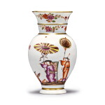 A MEISSEN SMALL VASE CIRCA 1727-30