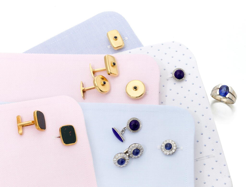 View full screen - View 1 of Lot 54. Five pairs of cufflinks and a ring (Cinque paia di gemelli e un anello).