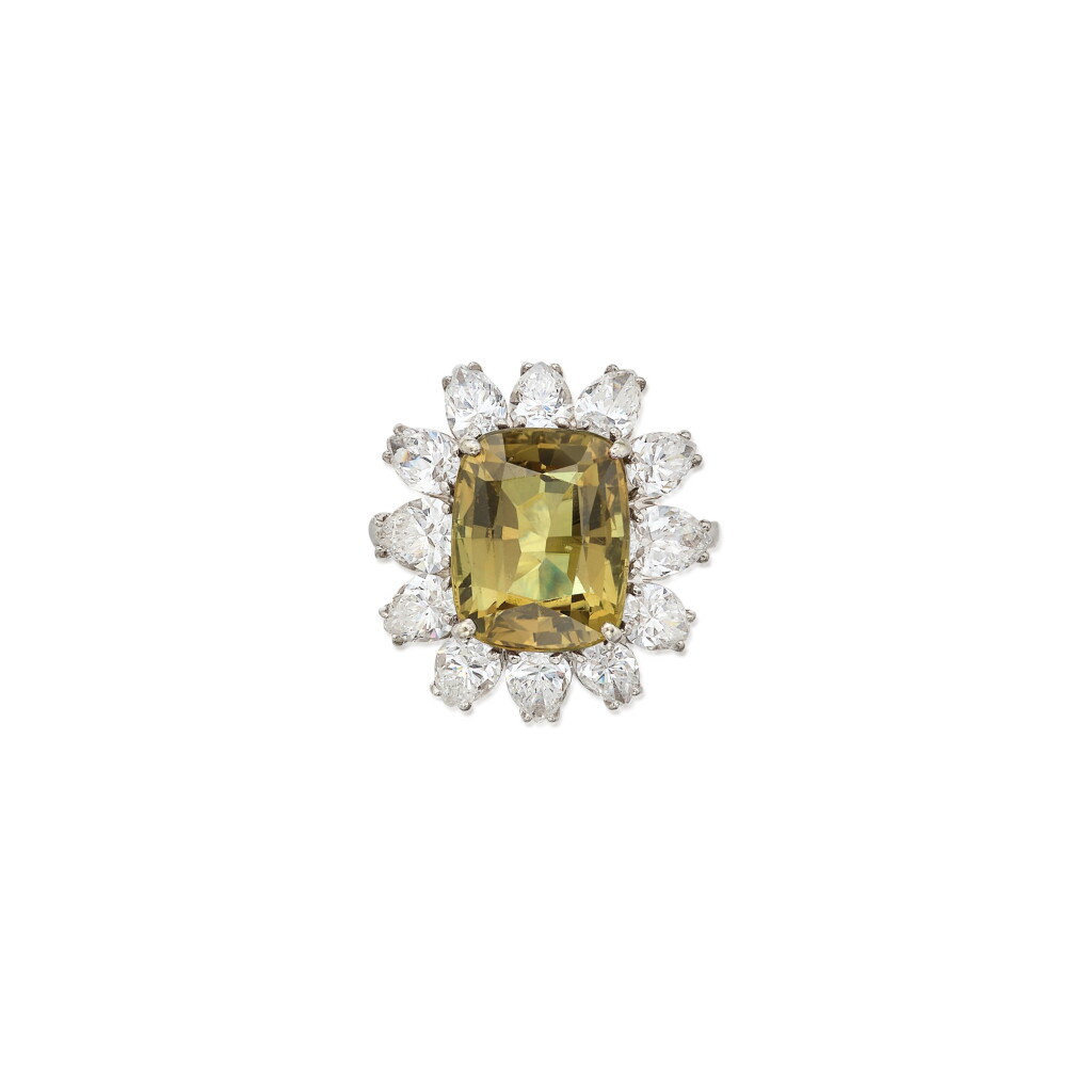 View full screen - View 1 of Lot 477. Alexandrite and Diamond Ring | 亞歷山大變色配鑽石戒指.
