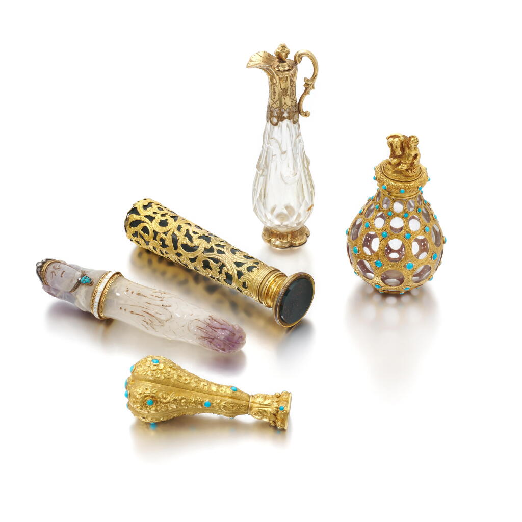 View full screen - View 1 of Lot 18. Collezione di sigilli e porta profumo e sali.