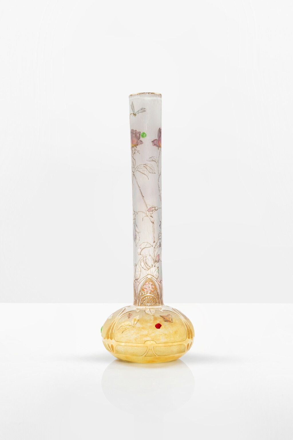 Voir en plein écran - Voir 1 du lot 209. Vase Roses et Libellules, vers 1900.