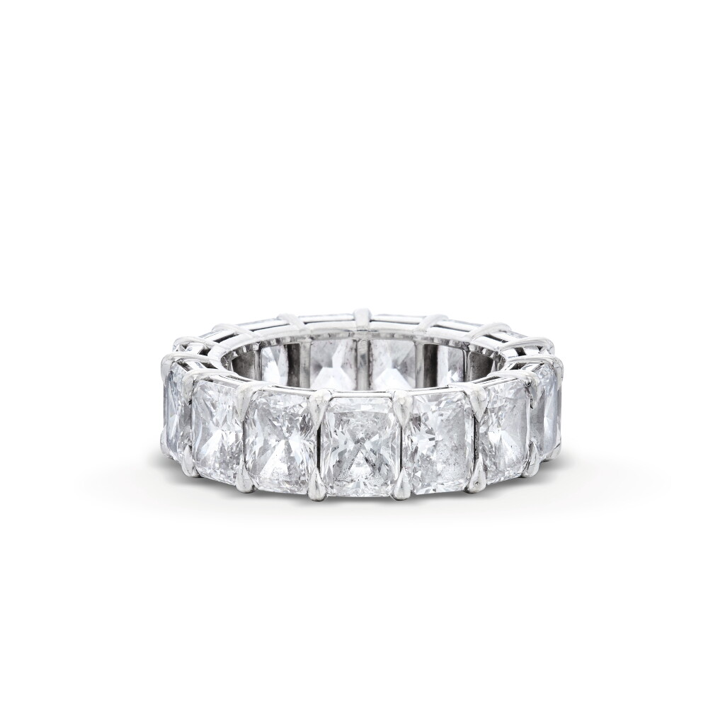 View full screen - View 1 of Lot 107. Diamond Band Ring 海瑞溫斯頓 | 鑽石 戒指.