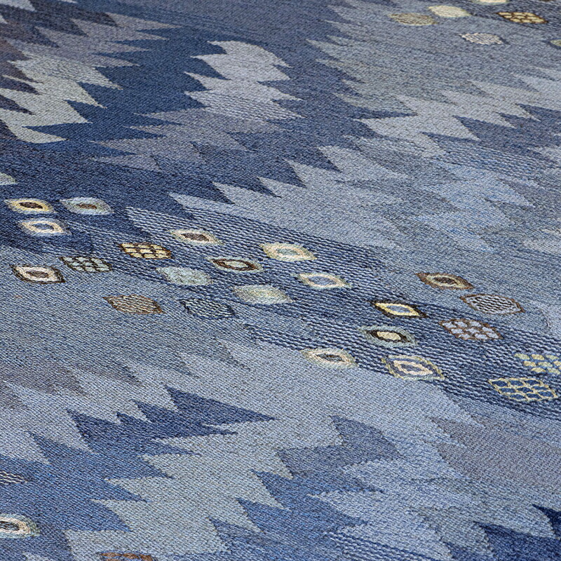 Cover image 0