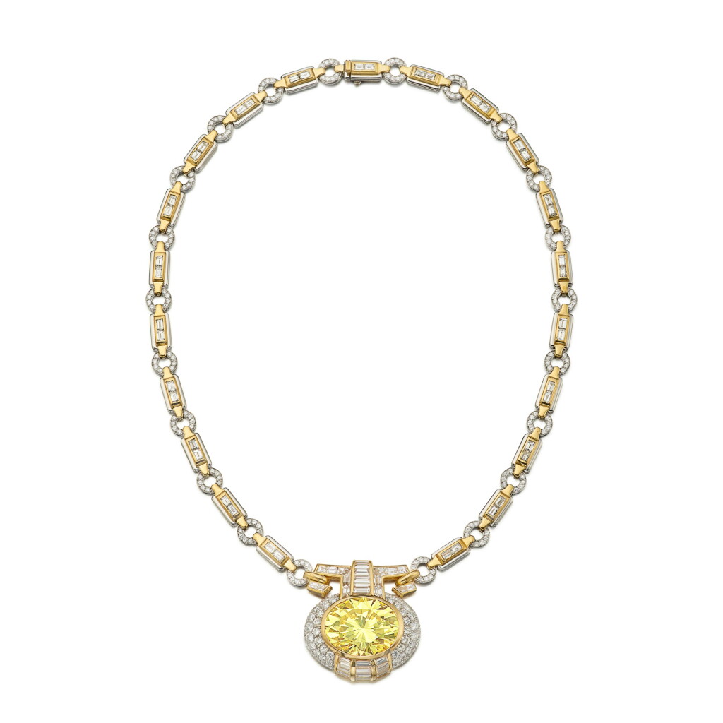 View full screen - View 1 of Lot 85. Bulgari | An Impressive Fancy Intense Yellow Diamond and Diamond Necklace 寶格麗 濃彩黃色鑽石配鑽石項鏈.