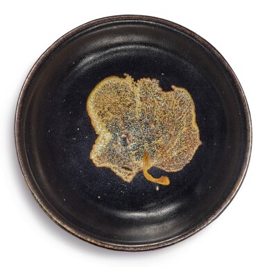View full screen - View 1 of Lot 118. A 'Jizhou' 'leaf' bowl, Southern Song dynasty | 南宋 吉州窰黑釉木葉天目盞.