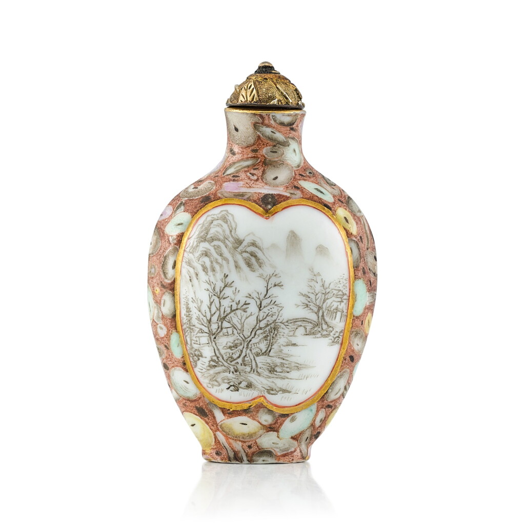 View full screen - View 1 of Lot 3028. An Inscribed Puddingstone-Imitation Porcelain Snuff Bottle Qing Dynasty, Qianlong - Jiaqing Period | 清乾隆至嘉慶 粉彩仿抱子石光開山水鼻煙壺.