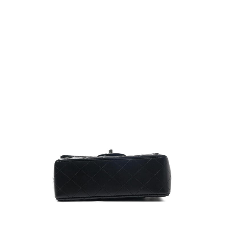 Cover image 0