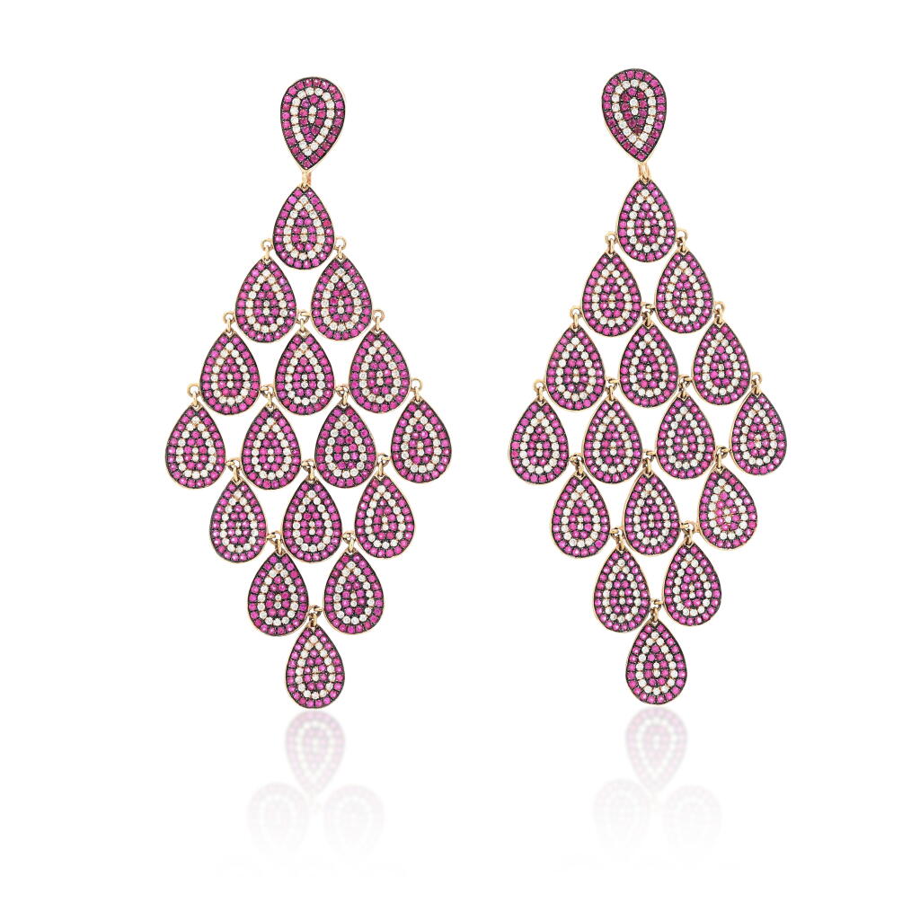 View full screen - View 1 of Lot 234. Paire de boucle d'oreille rubis et diamants.