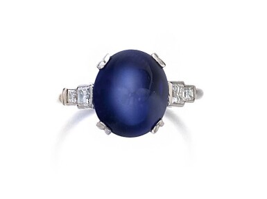 View full screen - View 1 of Lot 516. SAPPHIRE AND DIAMOND RING.