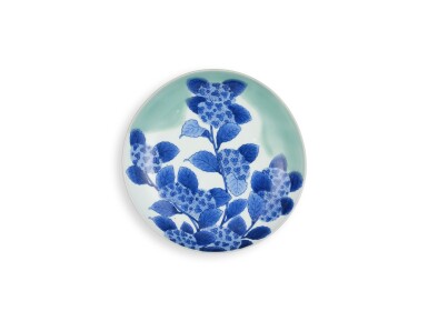 View full screen - View 1 of Lot 2152. A porcelain dish, Nabeshima ware, Hizen, Edo period, late 17th – early 18th century | 青磁染付紫陽花文皿 肥前 鍋島藩窯 江戸時代中期 17世紀後半~18世紀前半.