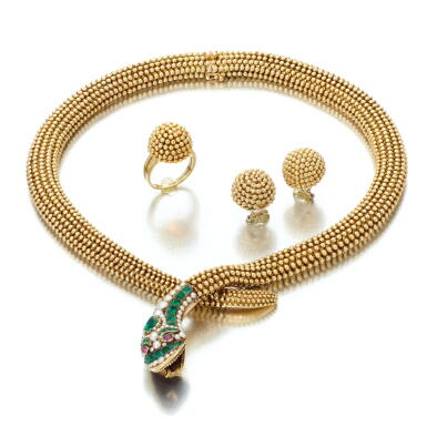 View full screen - View 1 of Lot 63. Emerald, ruby and pearl necklace, Faraone, and a gold demi-parure (Collana con smeraldi, rubini e perle, Faraone, e una demi-parure in oro).