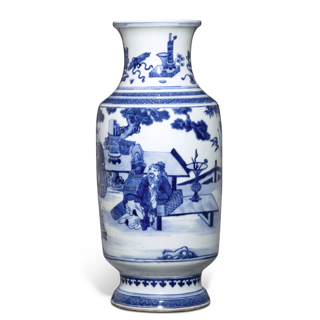 View full screen - View 1 of Lot 385. A large blue and white 'Three Star Gods' lantern vase, Qing dynasty, 18th century | 清十八世紀 青花三星圖大燈籠瓶.