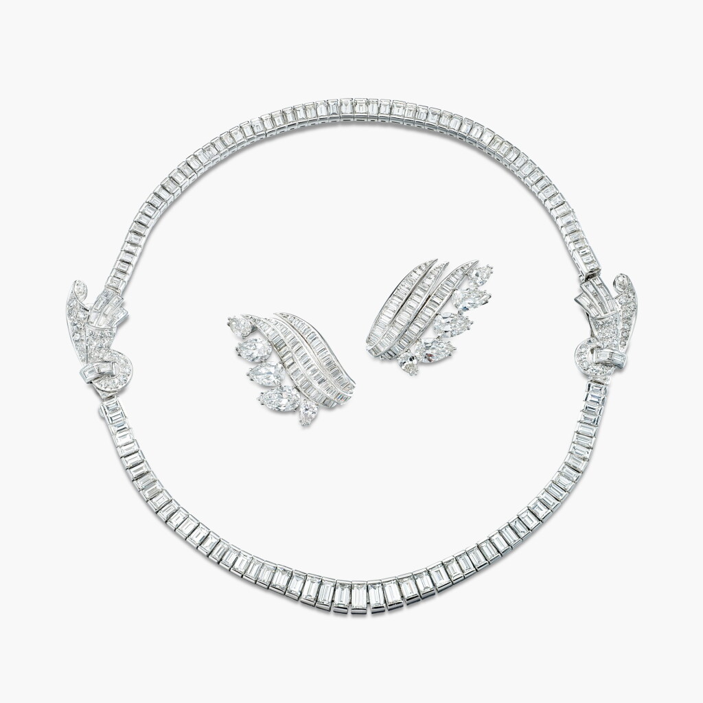 View full screen - View 1 of Lot 1433. Diamond Demi-Parure | 鑽石 項鏈 及 耳環 套裝.
