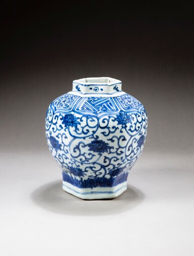 View full screen - View 1 of Lot 63. A blue and white 'lotus' hexagonal vase, Ming dynasty, 16th century | 明十六世紀 青花纏枝蓮紋六方瓶.