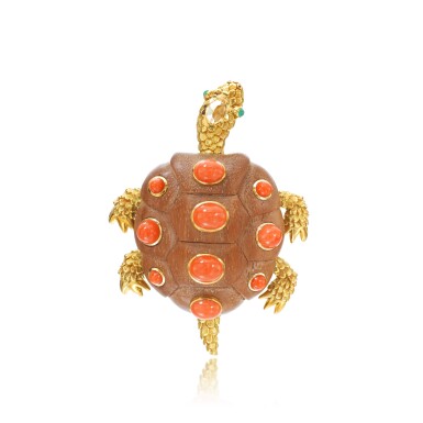 View full screen - View 1 of Lot 782. Gold, wood and gem set brooch.