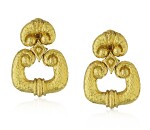 DAVID WEBB | PAIR OF GOLD EARCLIPS