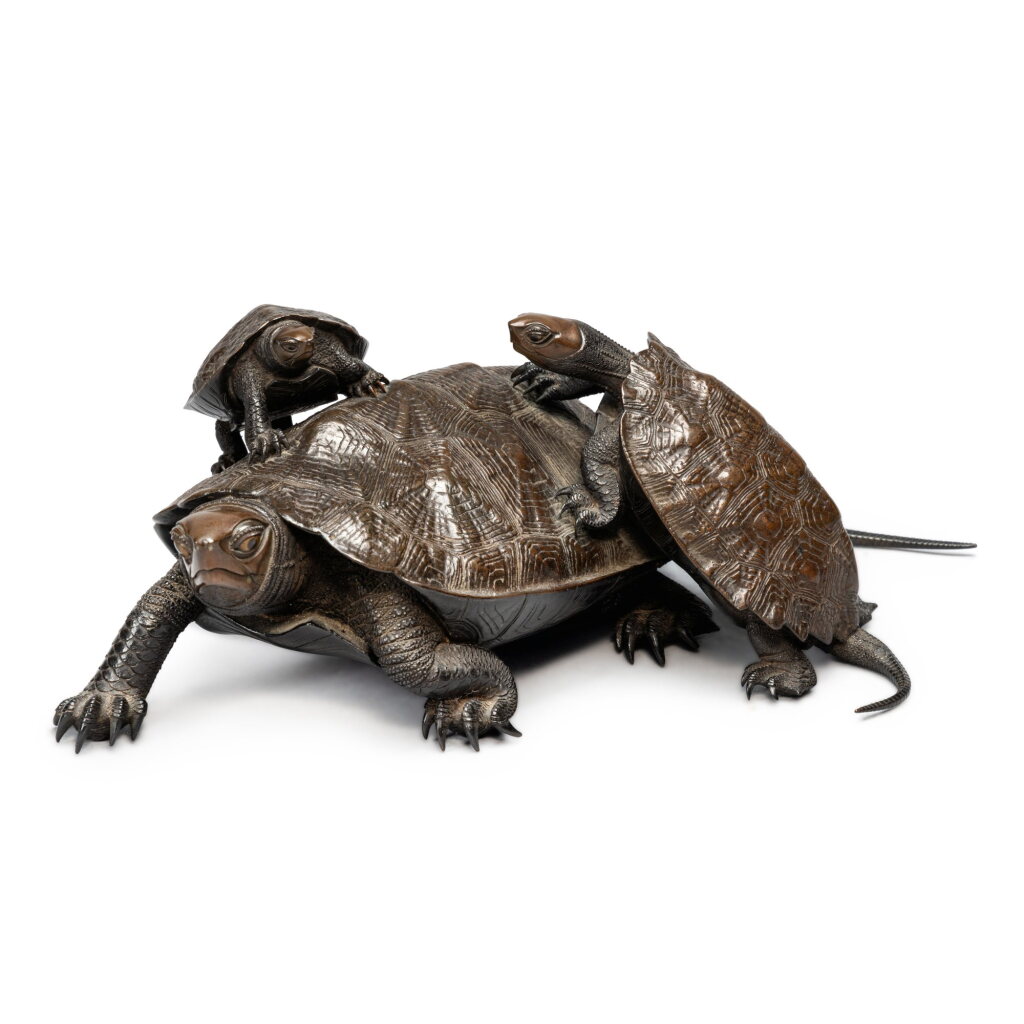 View full screen - View 1 of Lot 665. A Bronze 'Turtles' Group, signed Jomi, Meiji Period, Late 19th Century | 銅製置物 亀親子 紹美、明治時代、19世紀後期 | 日本 明治 十九世紀末 銅龜置物.